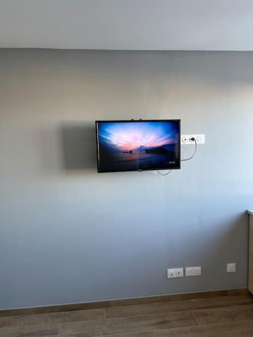 Апартаменты Super Studio En Face De La Gare De Мюлуз Экстерьер фото